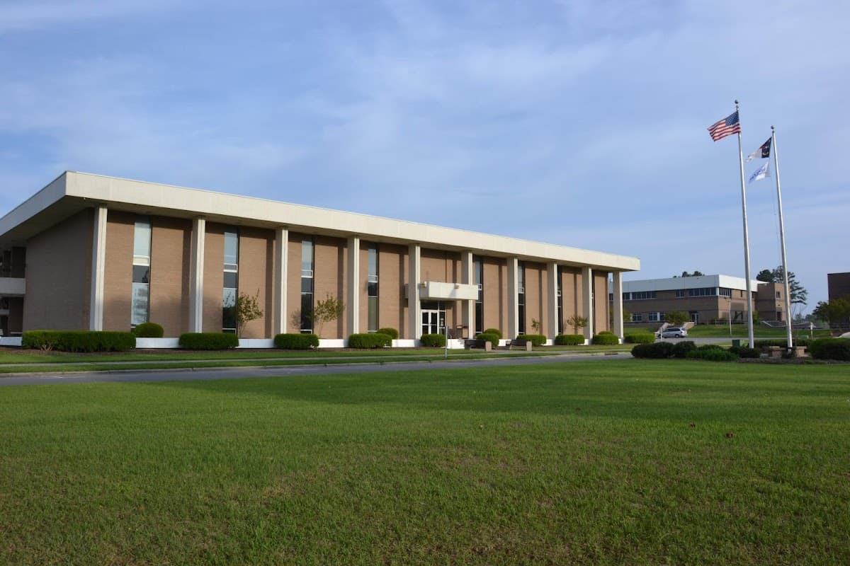 Lenoir Community College campus