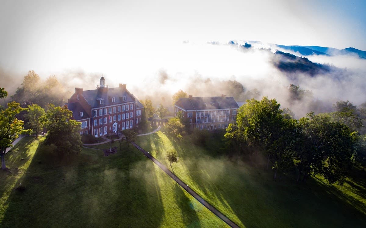 Davis & Elkins College campus